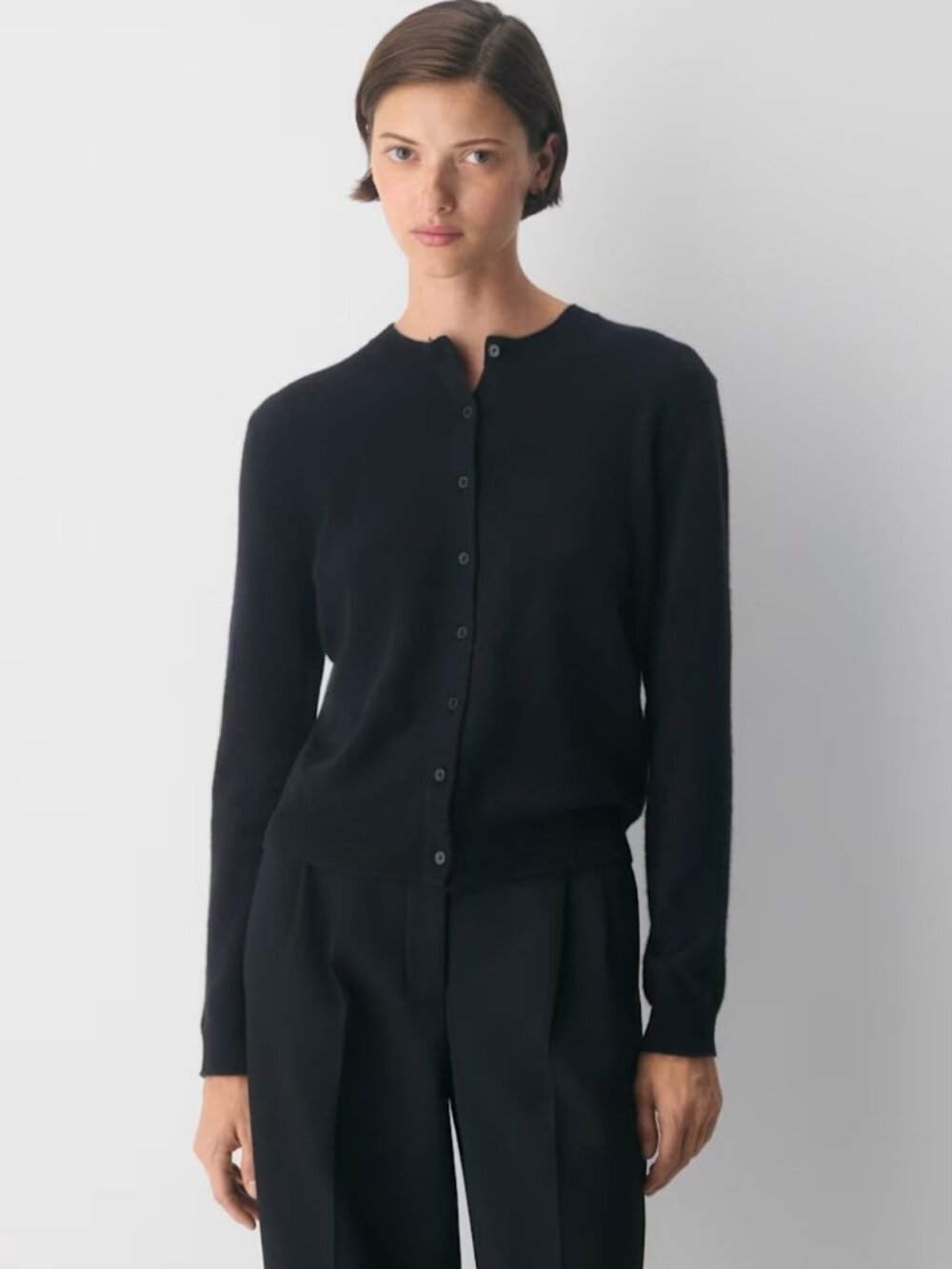 NWT Aritzia BARE Cashmere Crew Cardigan Black Size S